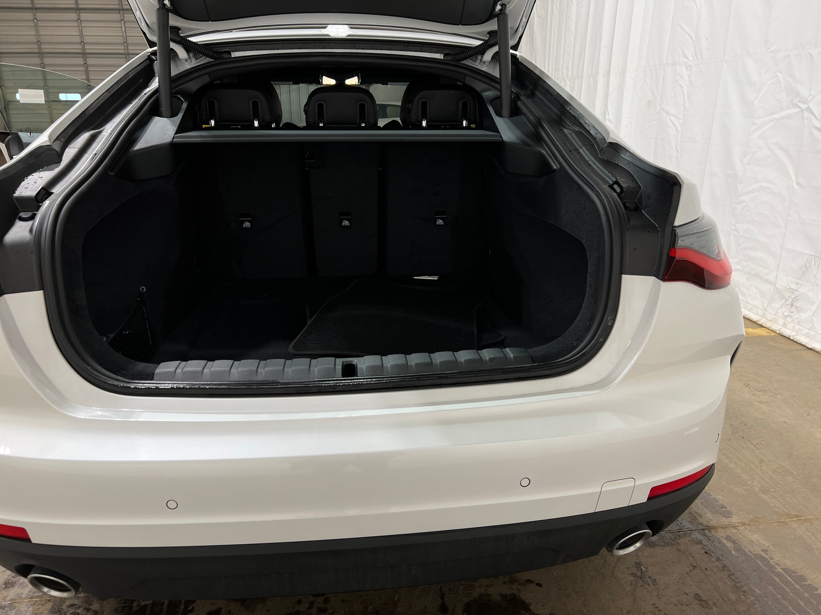 Thumbnail: 2025 BMW 4 Series - 6