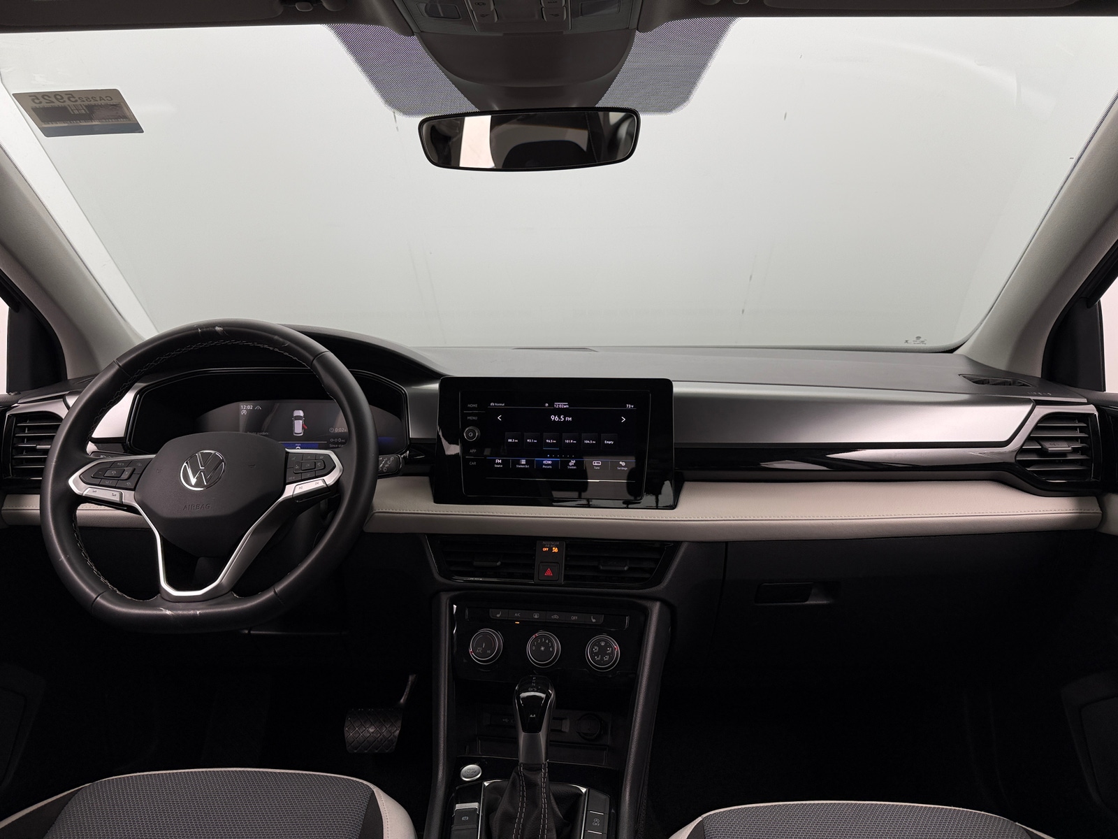 Thumbnail: 2025 Volkswagen Taos - 3