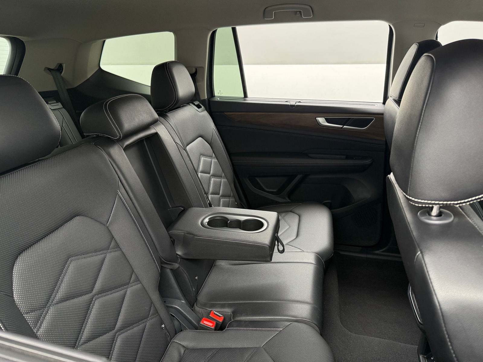 Thumbnail: 2025 Volkswagen Atlas - 5