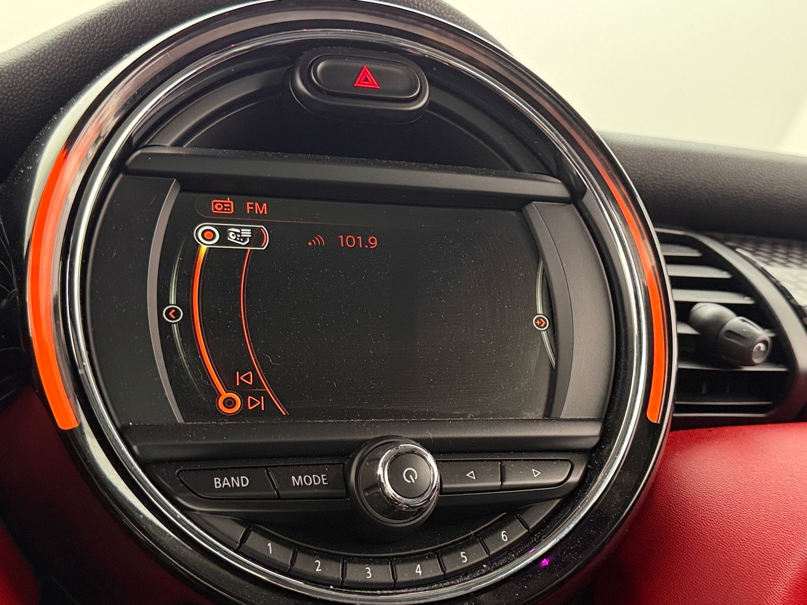 Thumbnail: 2017 MINI Cooper Hardtop - 3