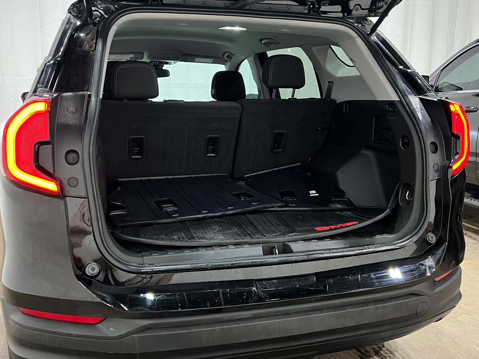 Thumbnail: 2022 GMC Terrain - 7