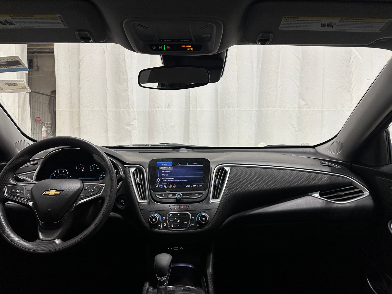 Thumbnail: 2024 Chevrolet Malibu - 3