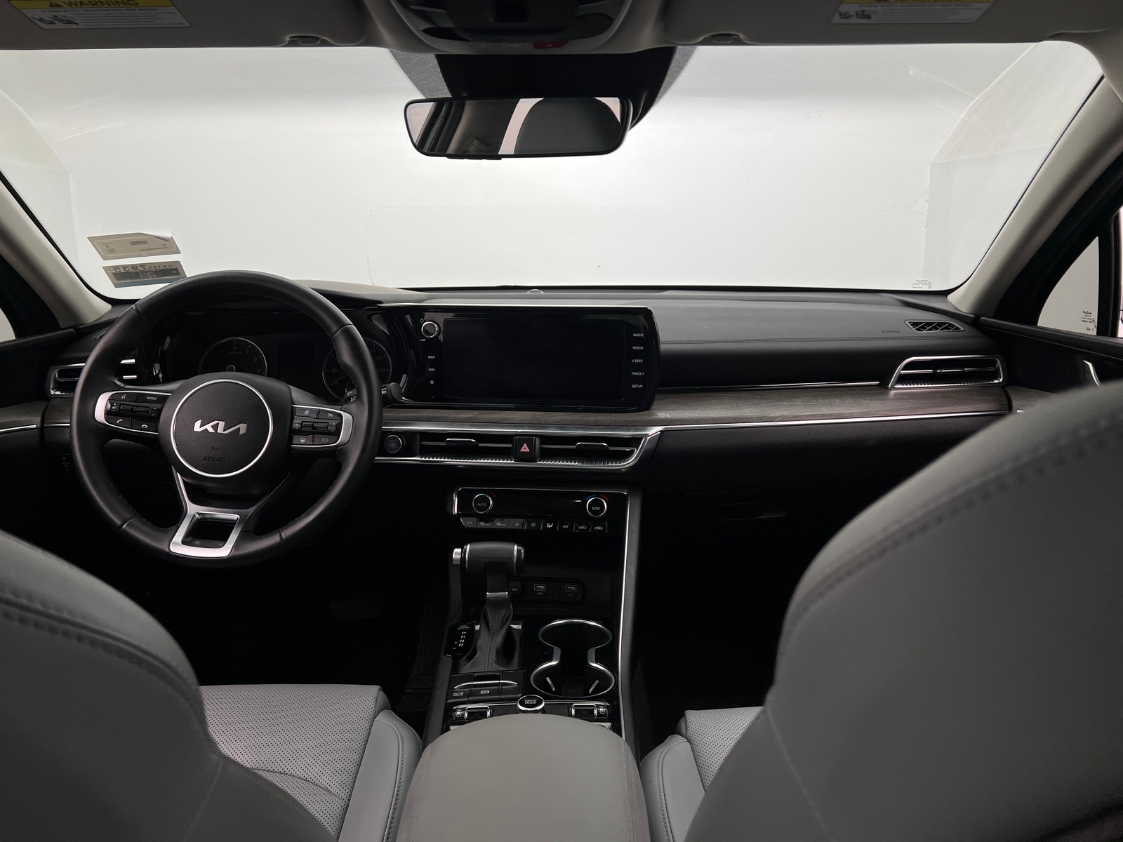 Thumbnail: 2023 Kia K5 - 2