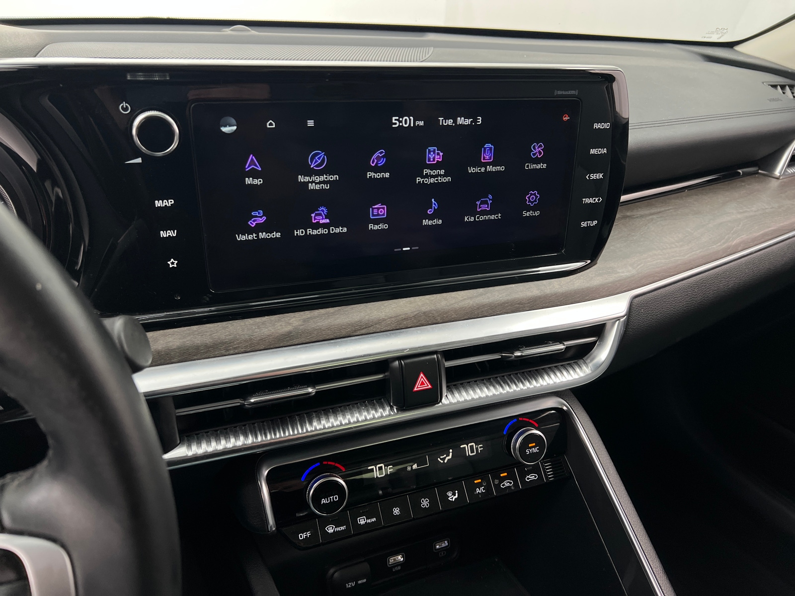 Thumbnail: 2023 Kia K5 - 3