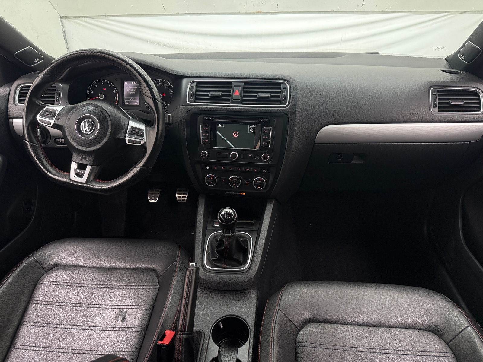 Thumbnail: 2013 Volkswagen Jetta - 3