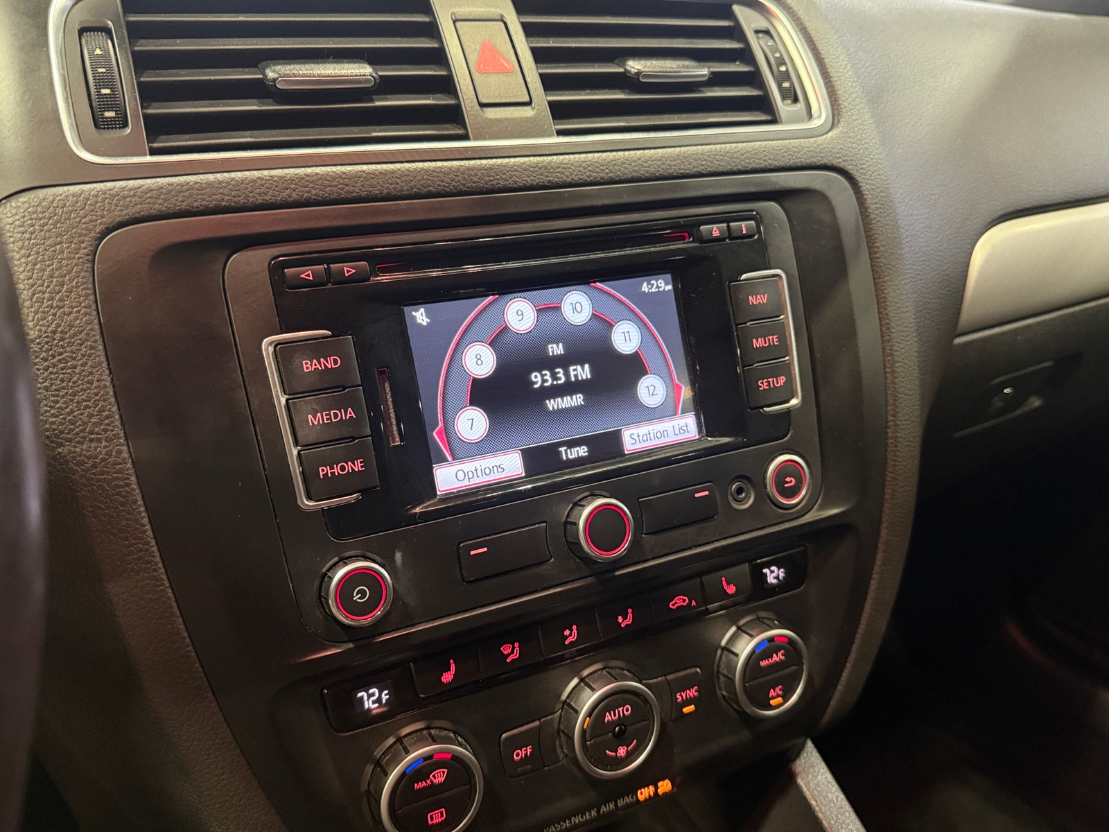 Thumbnail: 2013 Volkswagen Jetta - 4