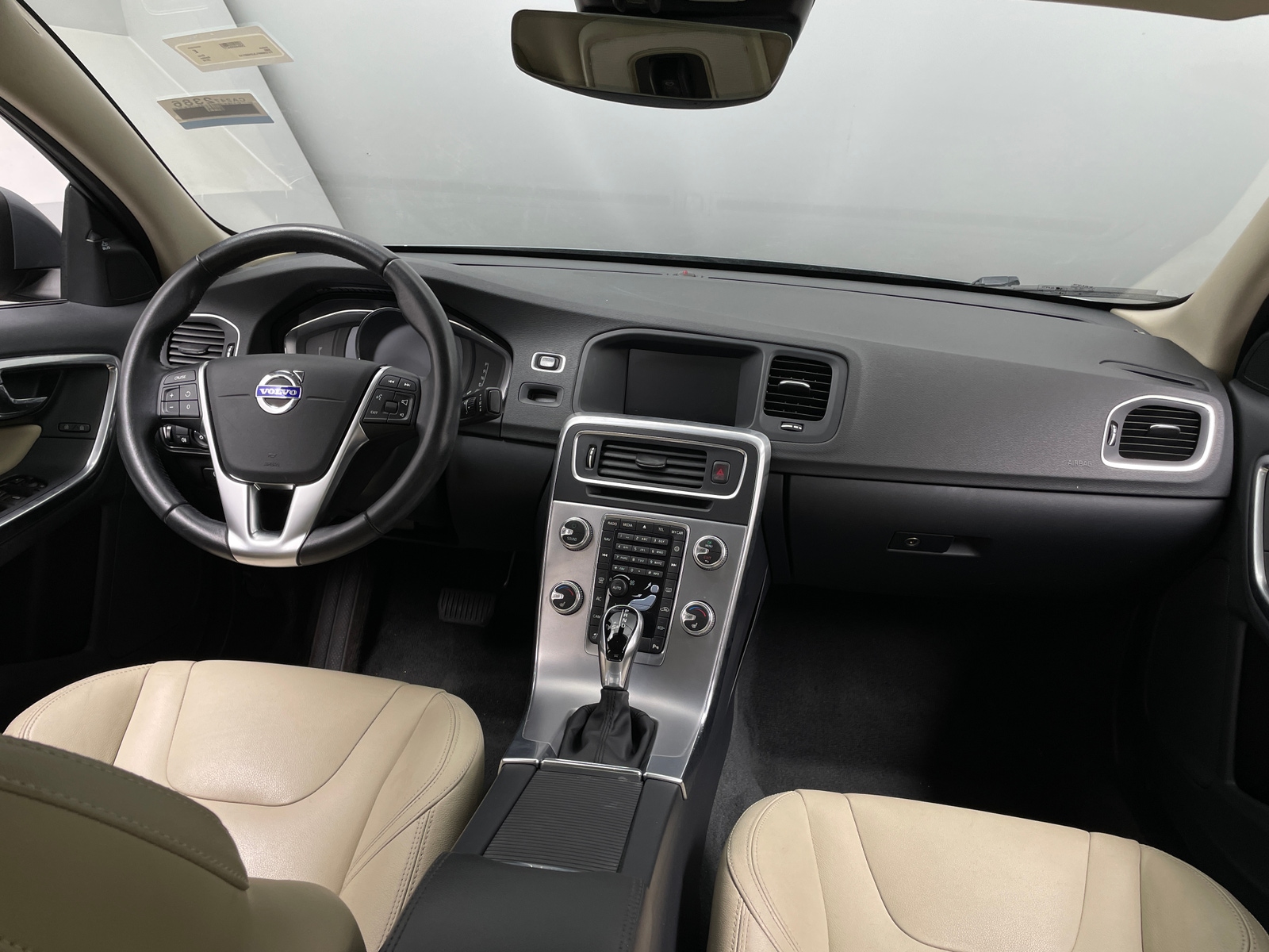 Thumbnail: 2018 Volvo S60 - 2