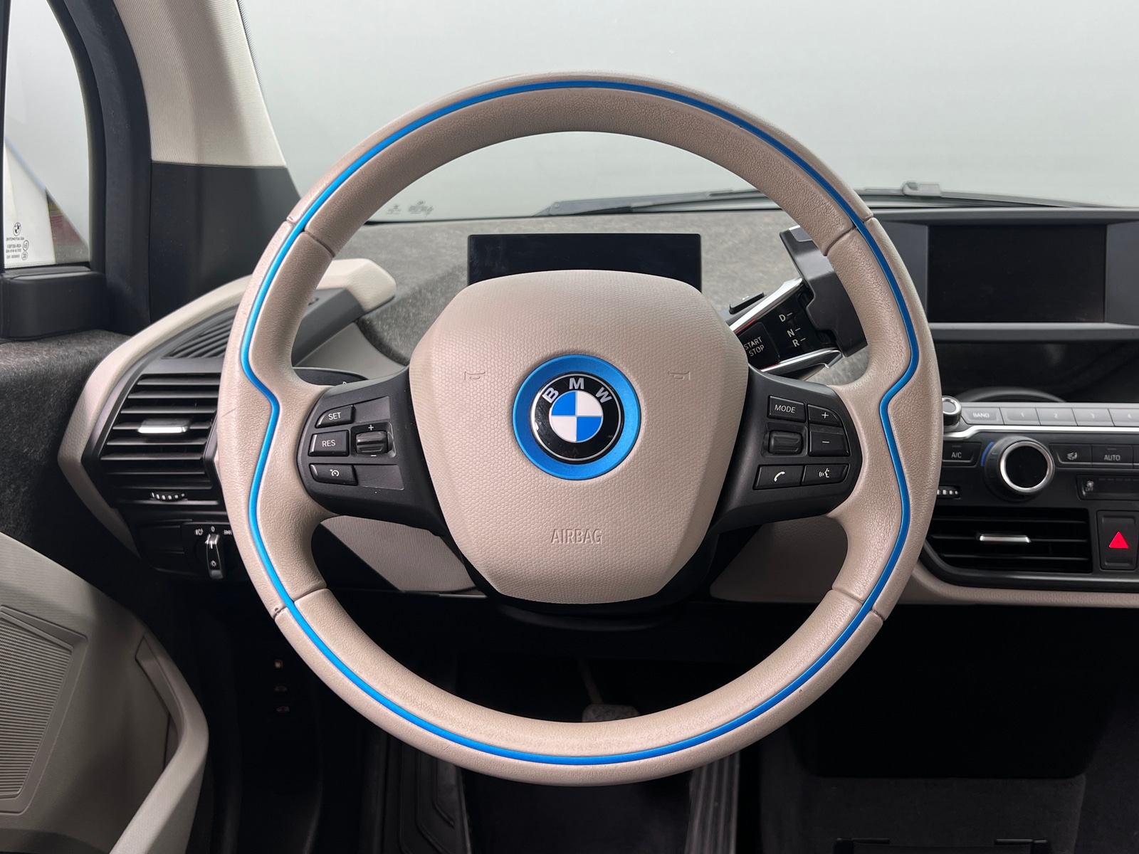 Thumbnail: 2016 BMW i3 - 5
