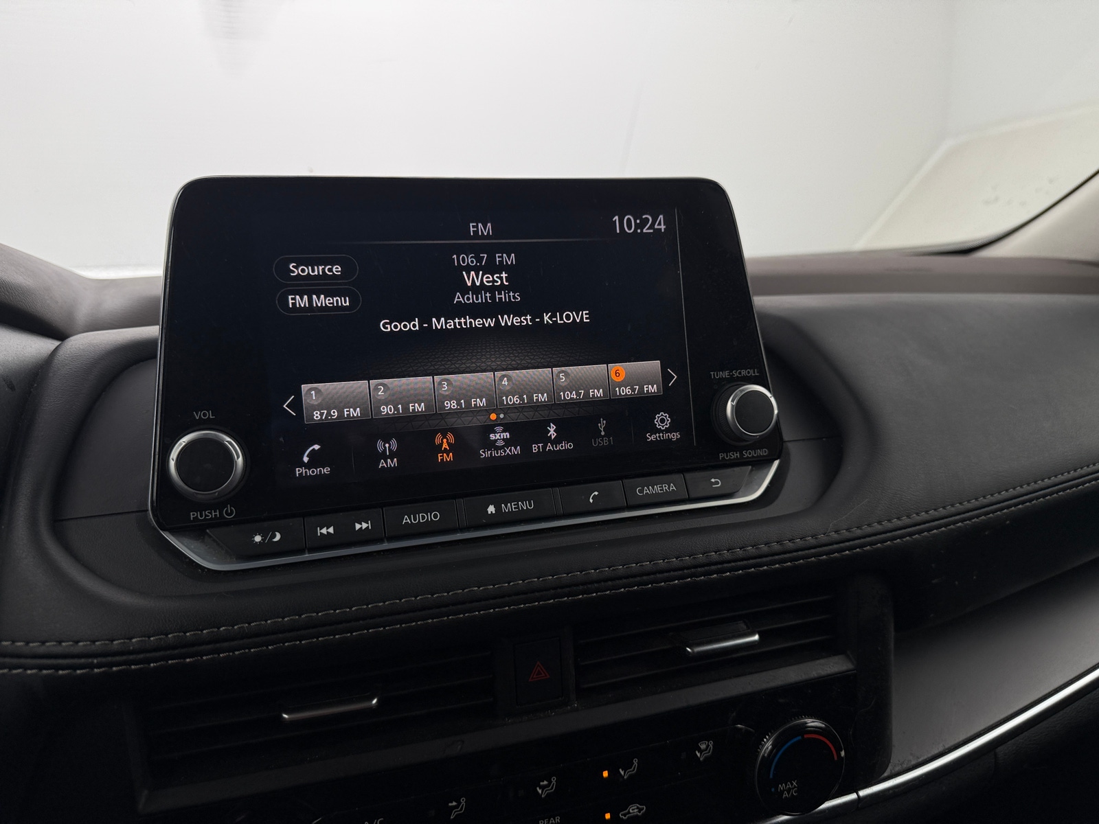 Thumbnail: 2023 Nissan Rogue - 4