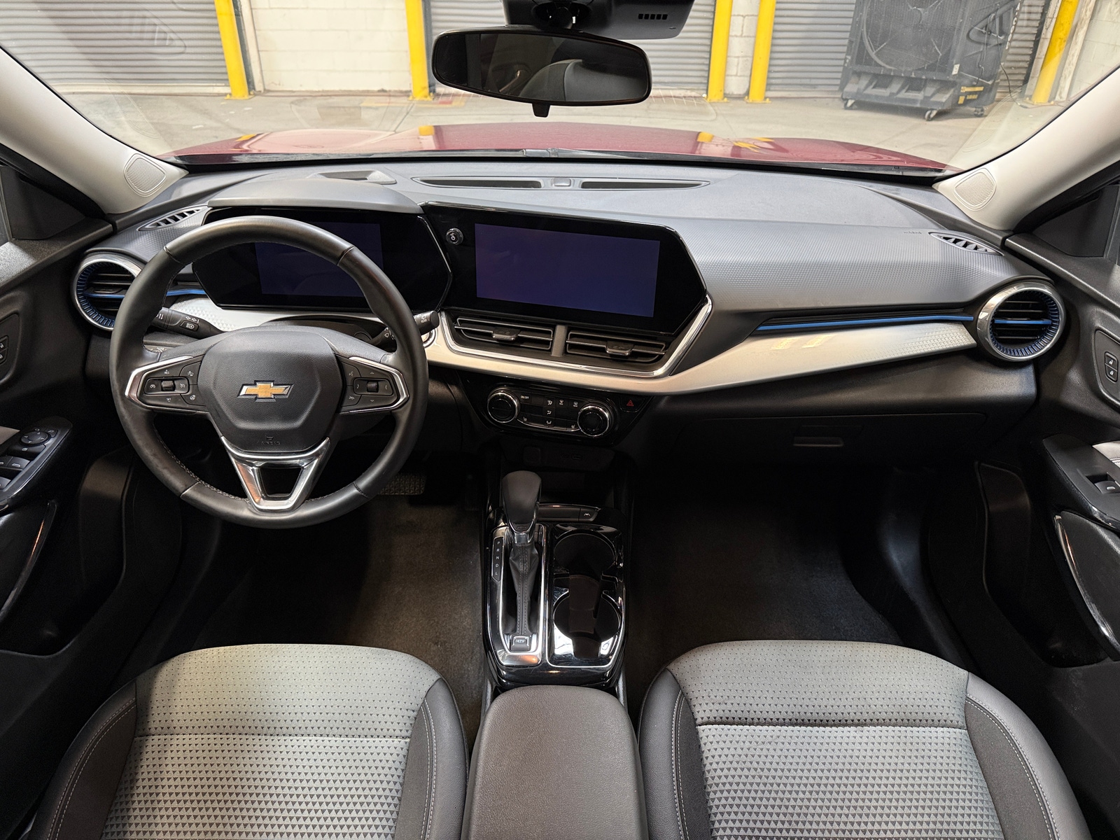 Thumbnail: 2025 Chevrolet Trax - 3