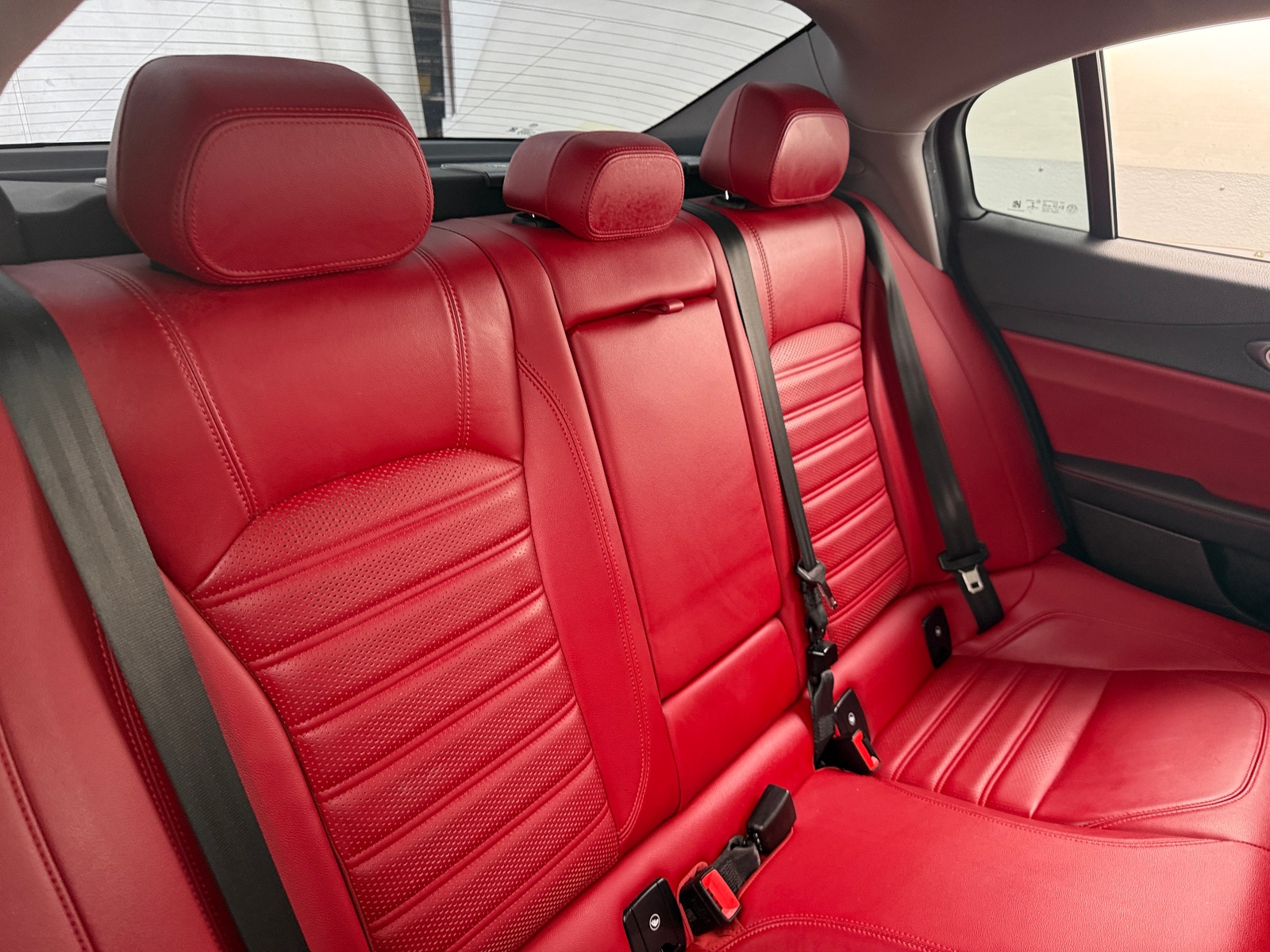 Thumbnail: 2019 Alfa Romeo Giulia - 5