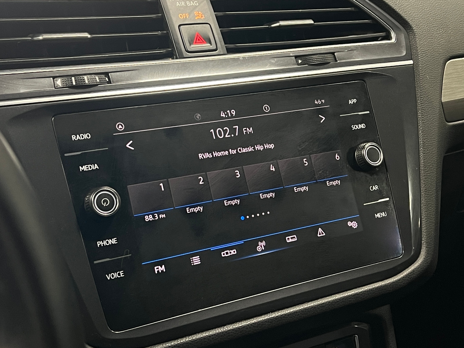 Thumbnail: 2021 Volkswagen Tiguan - 3