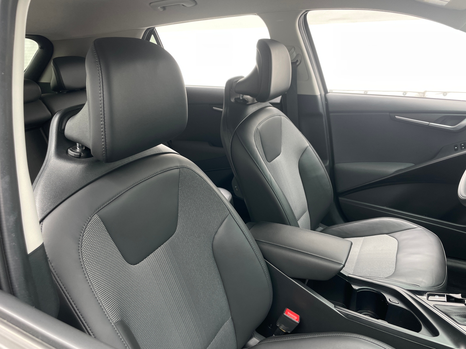 Thumbnail: 2023 Kia Niro - 2