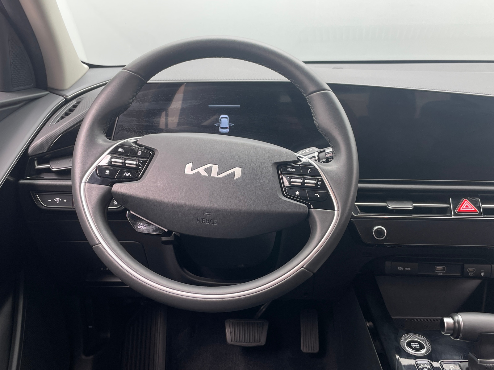 Thumbnail: 2023 Kia Niro - 5