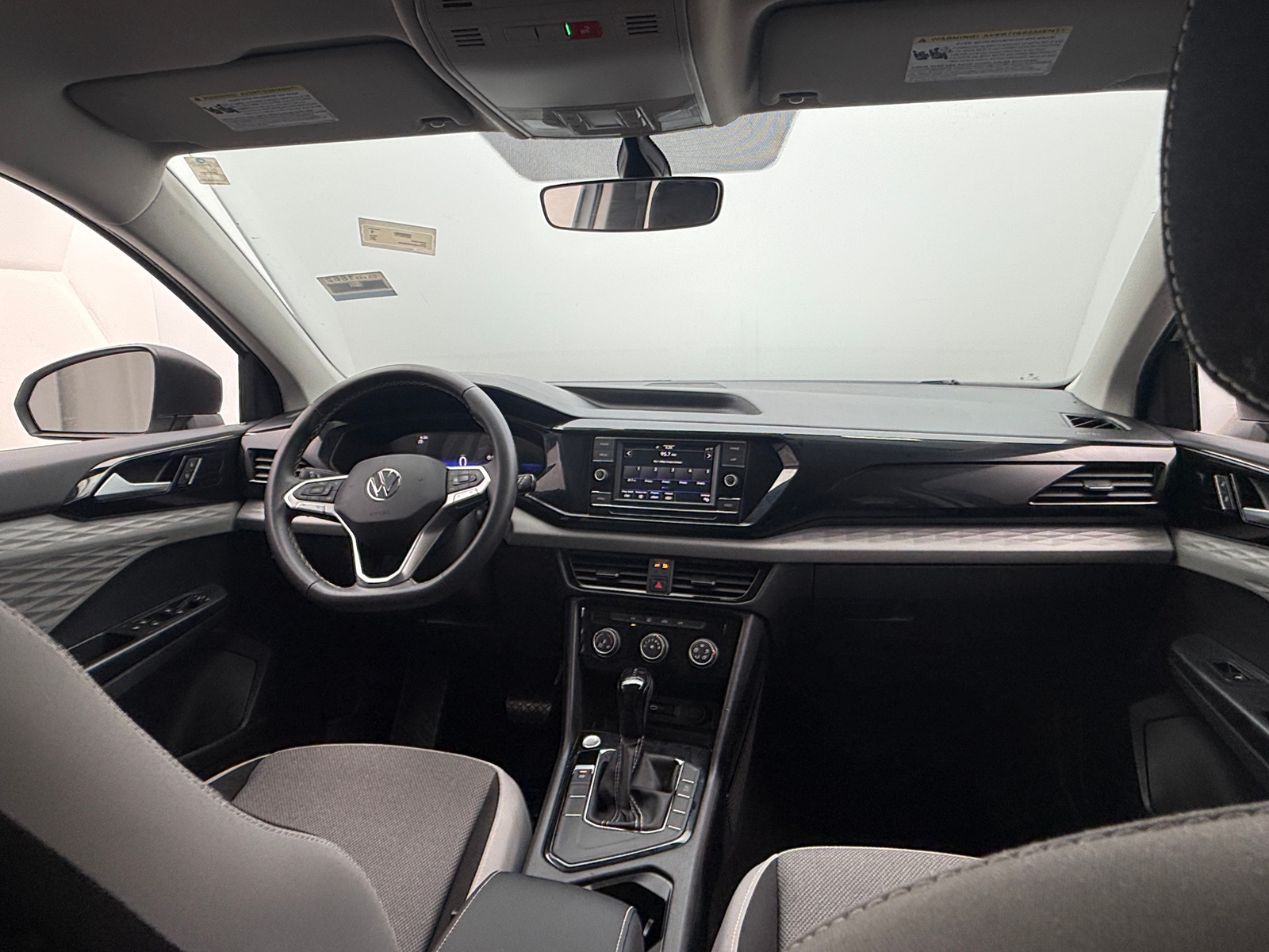 Thumbnail: 2023 Volkswagen Taos - 3