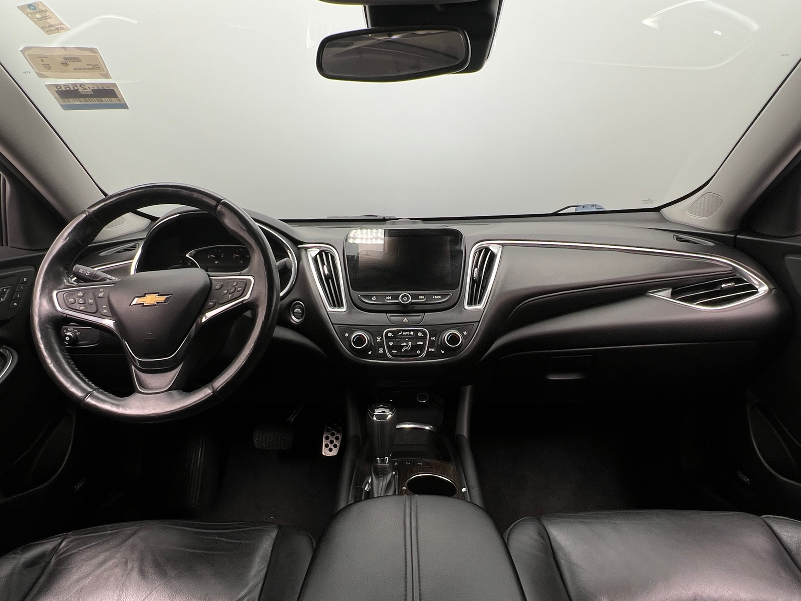 Thumbnail: 2017 Chevrolet Malibu - 2