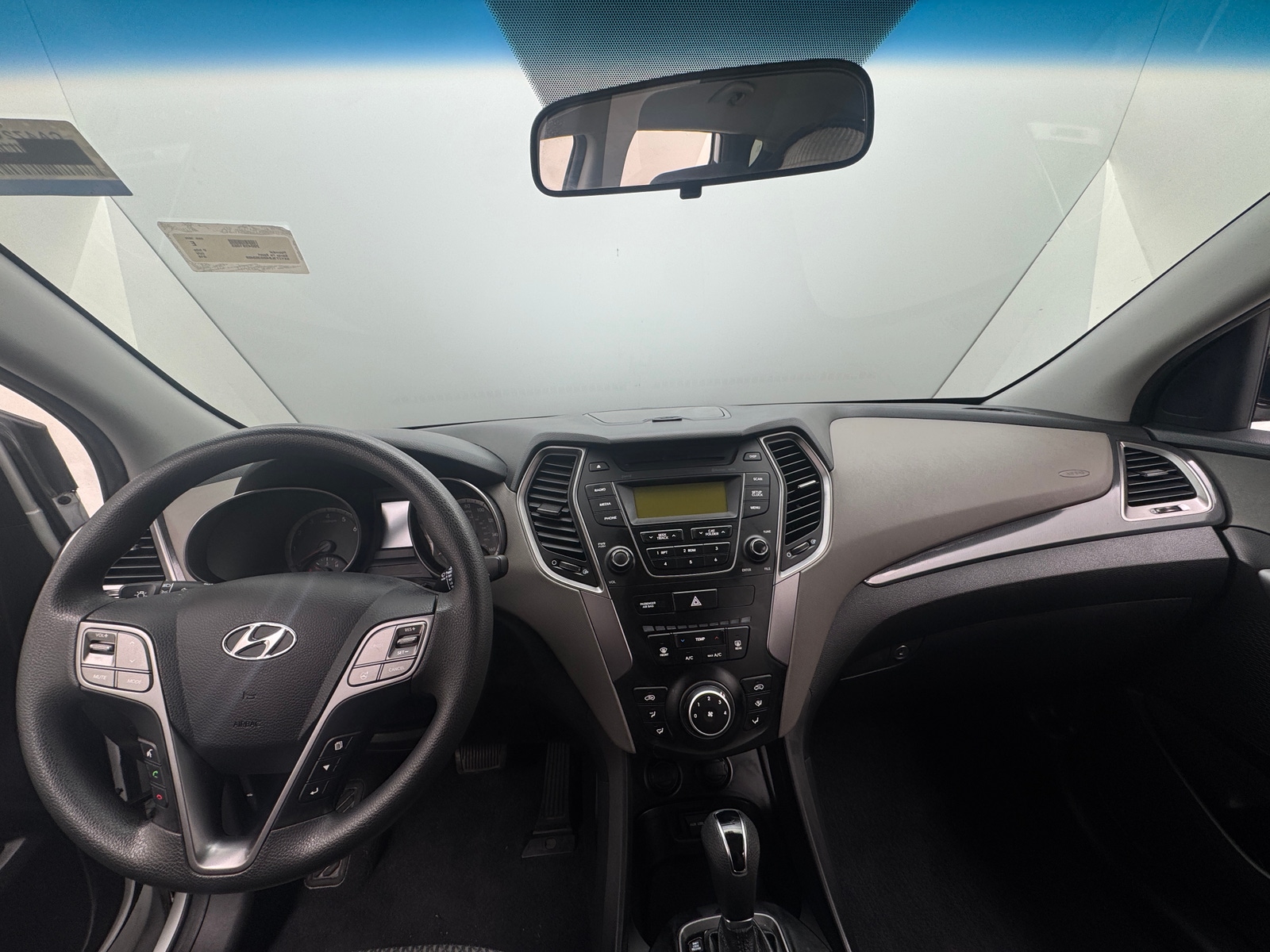 Thumbnail: 2016 Hyundai Santa Fe - 3