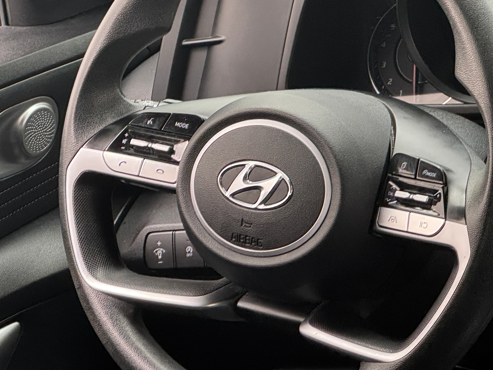 Thumbnail: 2021 Hyundai Elantra - 5