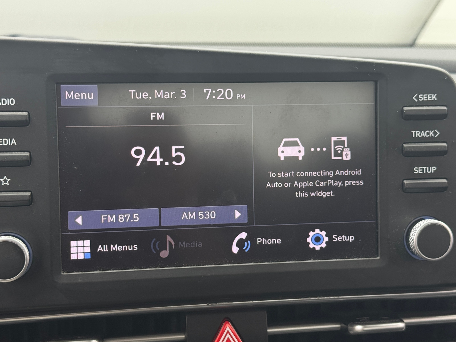 Thumbnail: 2021 Hyundai Elantra - 4