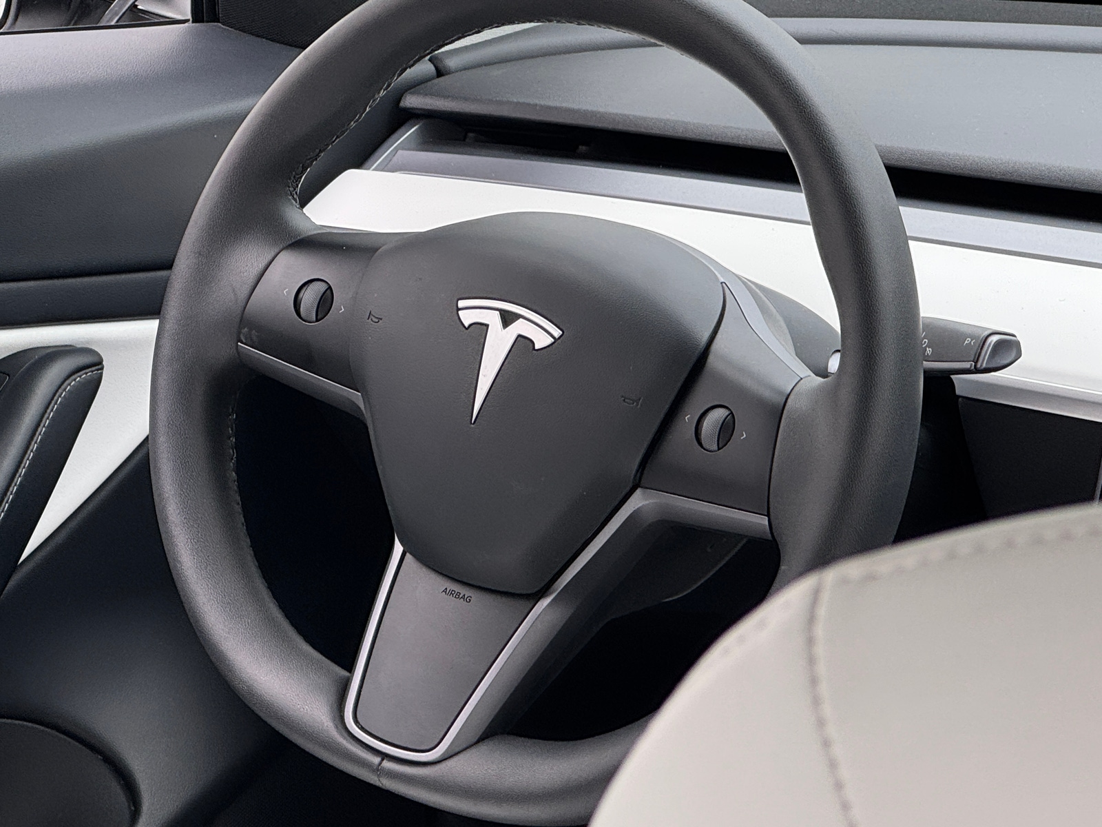 Thumbnail: 2021 Tesla Model 3 - 4