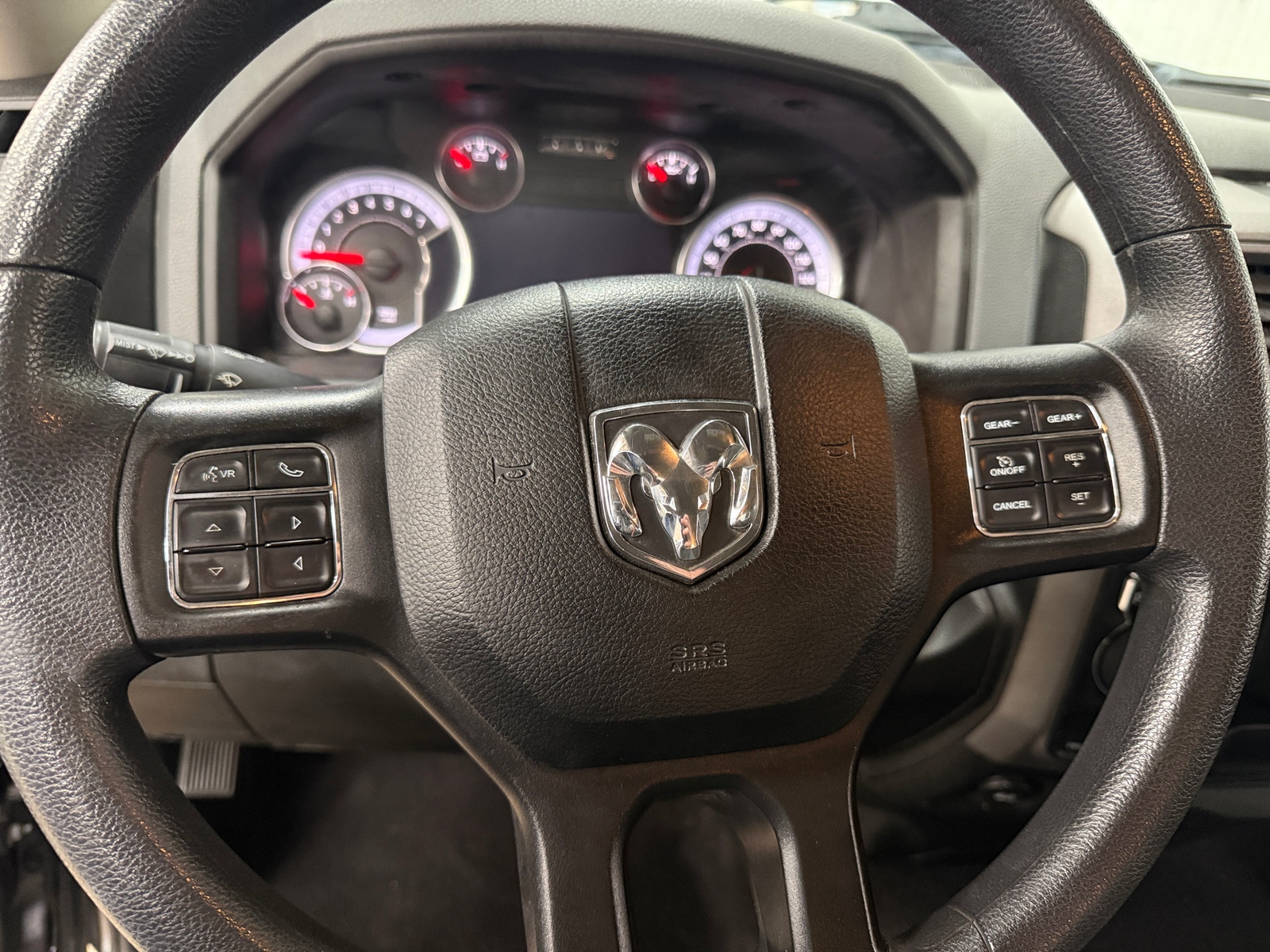 Thumbnail: 2019 RAM 1500 Classic - 4