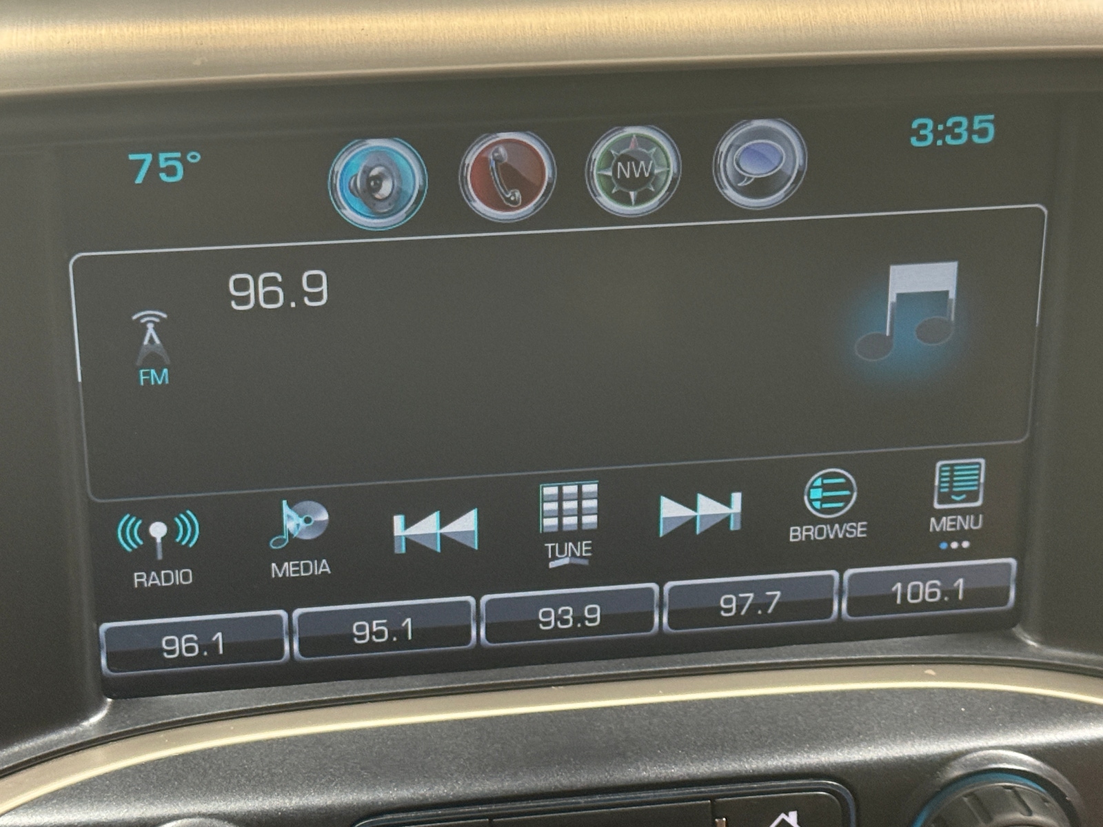 Thumbnail: 2017 GMC Sierra 2500 - 3