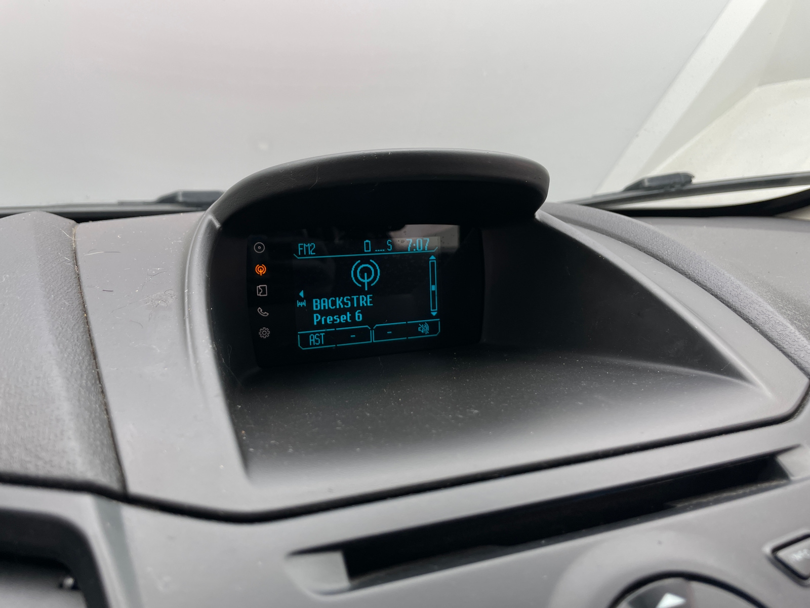 Thumbnail: 2016 Ford Fiesta - 4