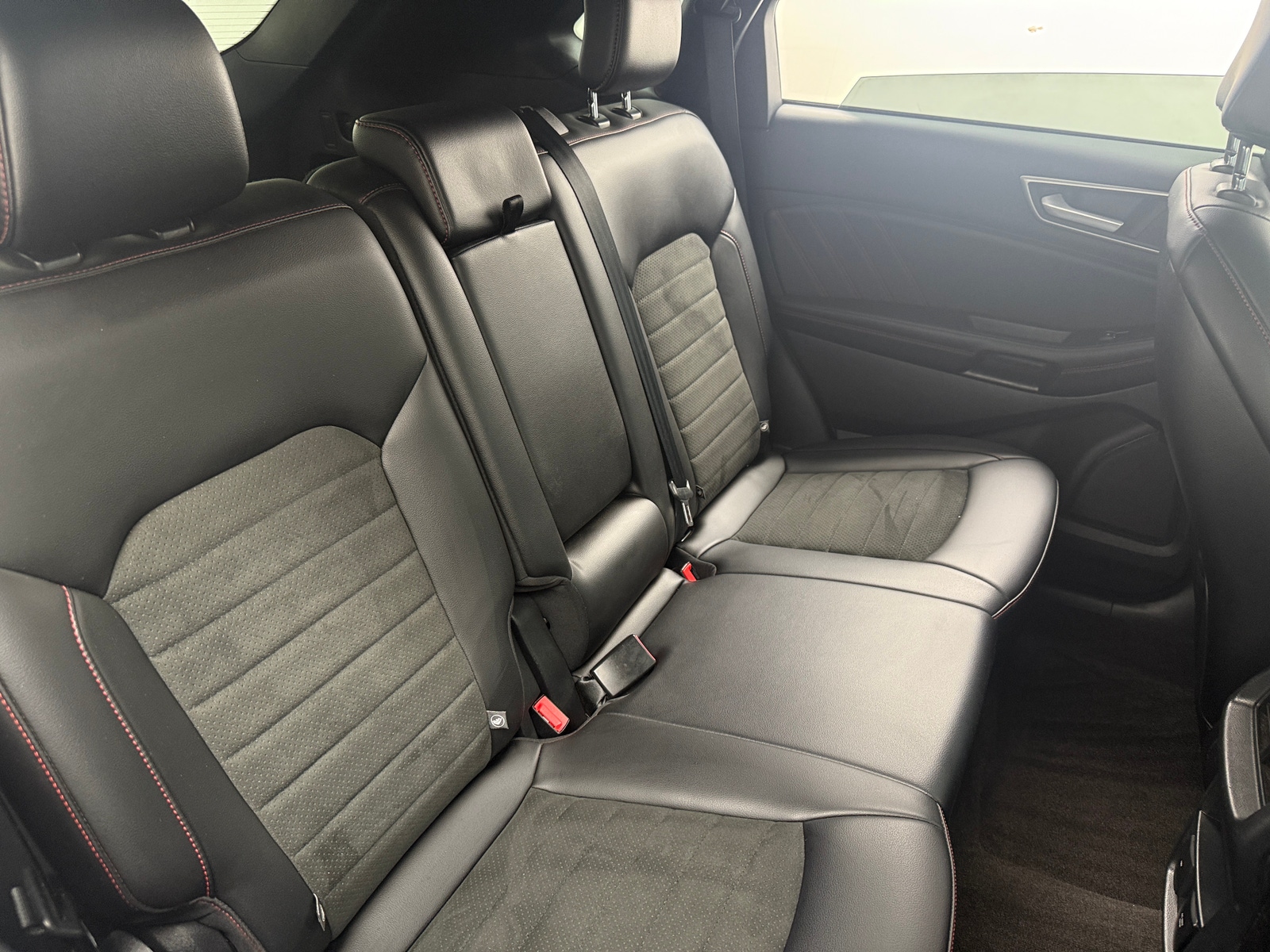 Thumbnail: 2020 Ford Edge - 5