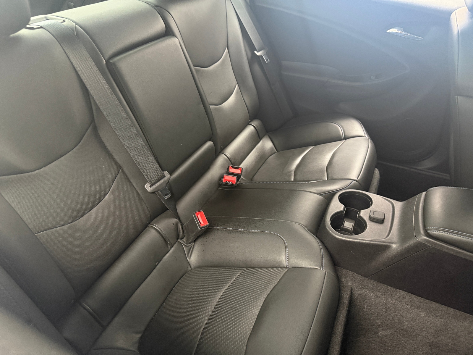 Thumbnail: 2018 Chevrolet Volt - 6