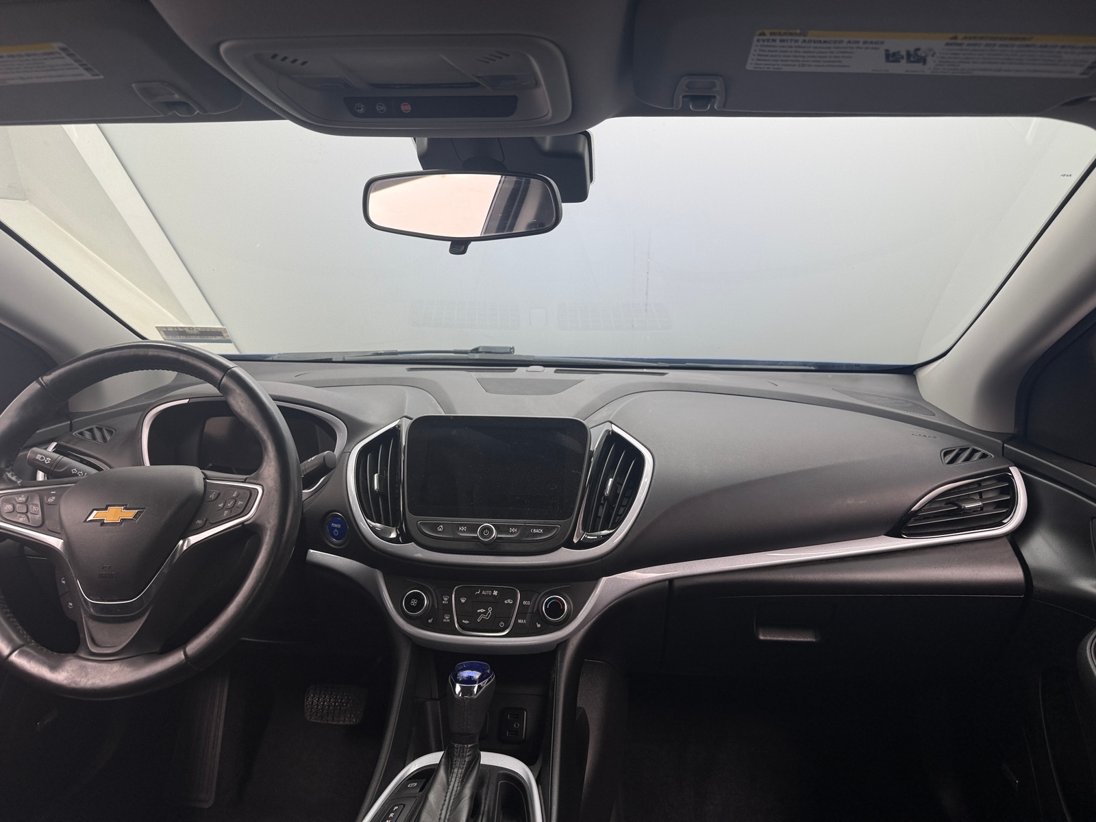 Thumbnail: 2018 Chevrolet Volt - 3