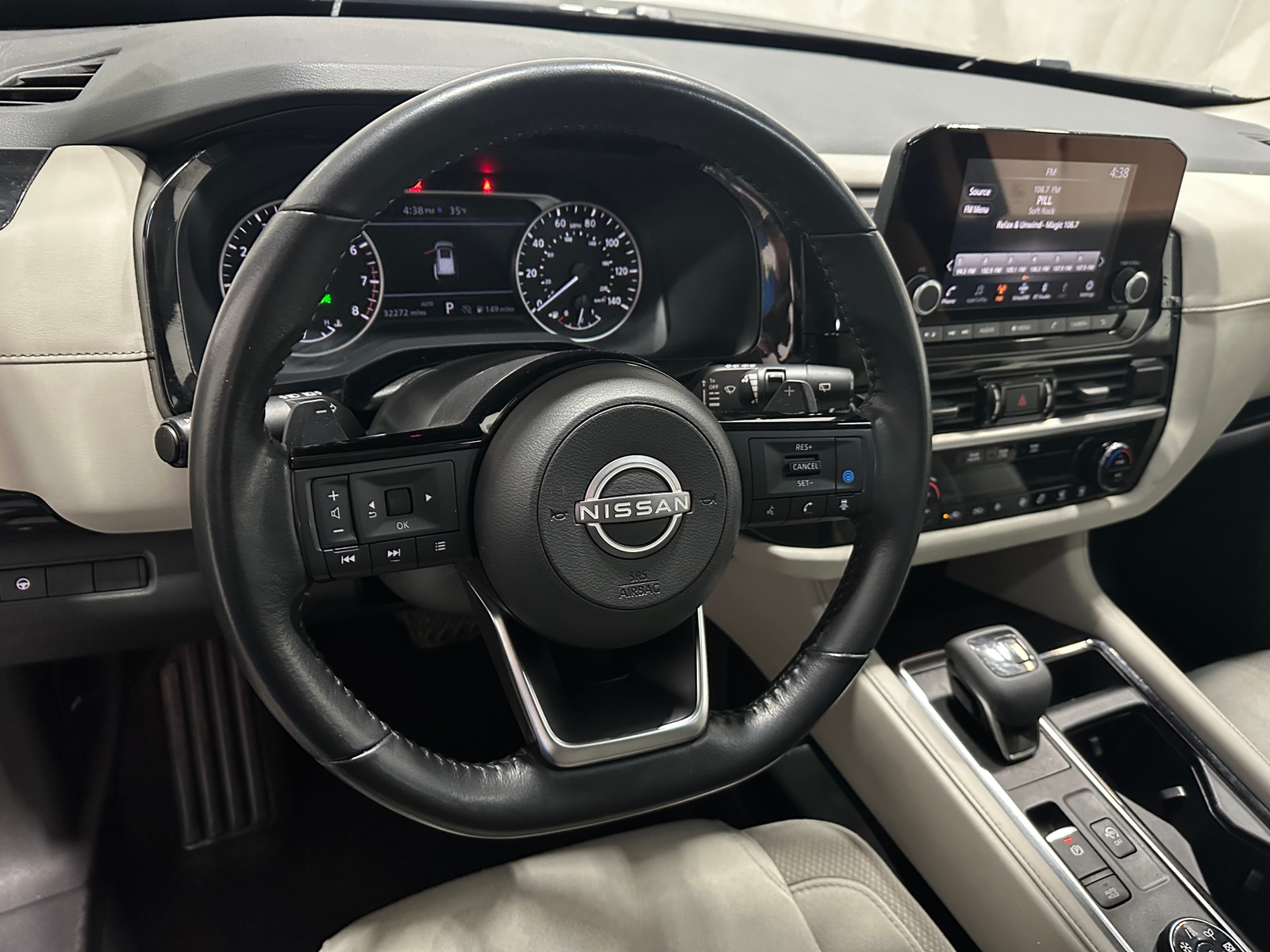 Thumbnail: 2023 Nissan Pathfinder - 5