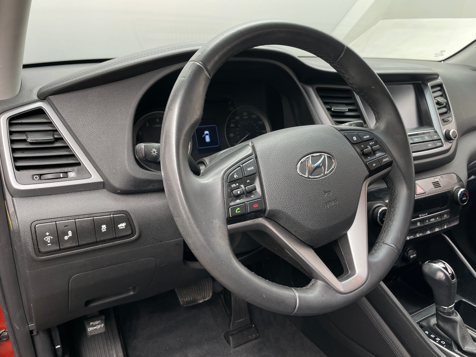 Thumbnail: 2017 Hyundai Tucson - 4