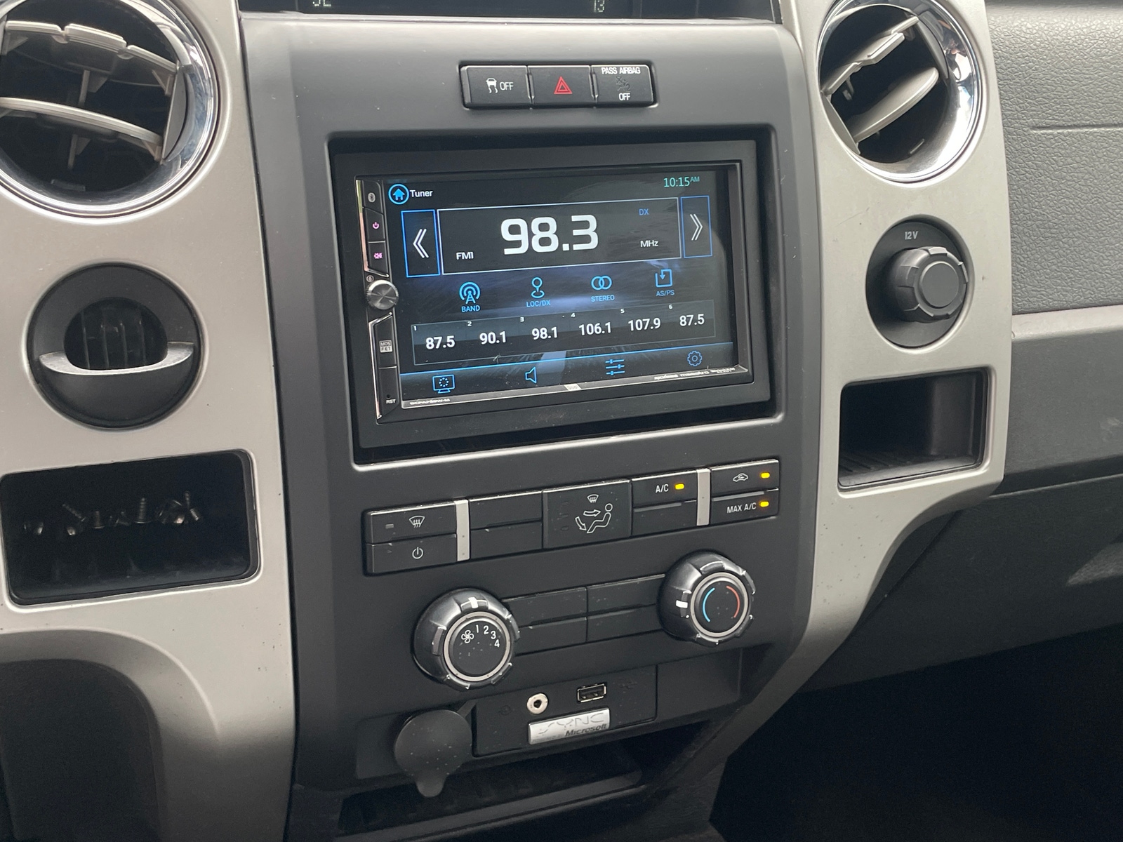 Thumbnail: 2014 Ford Econoline - 4