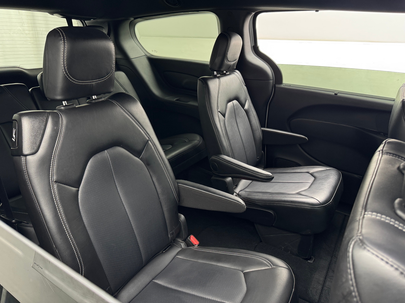 Thumbnail: 2025 Chrysler Pacifica - 5