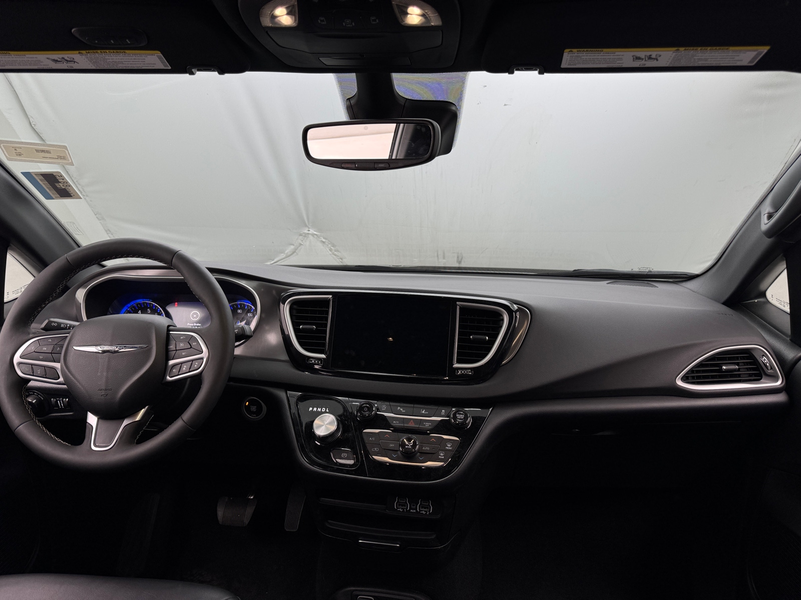 Thumbnail: 2025 Chrysler Pacifica - 2