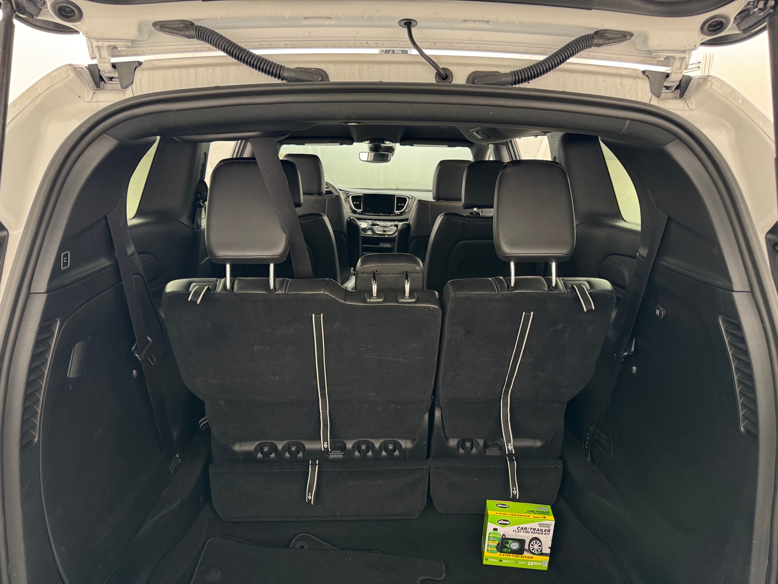 Thumbnail: 2025 Chrysler Pacifica - 6