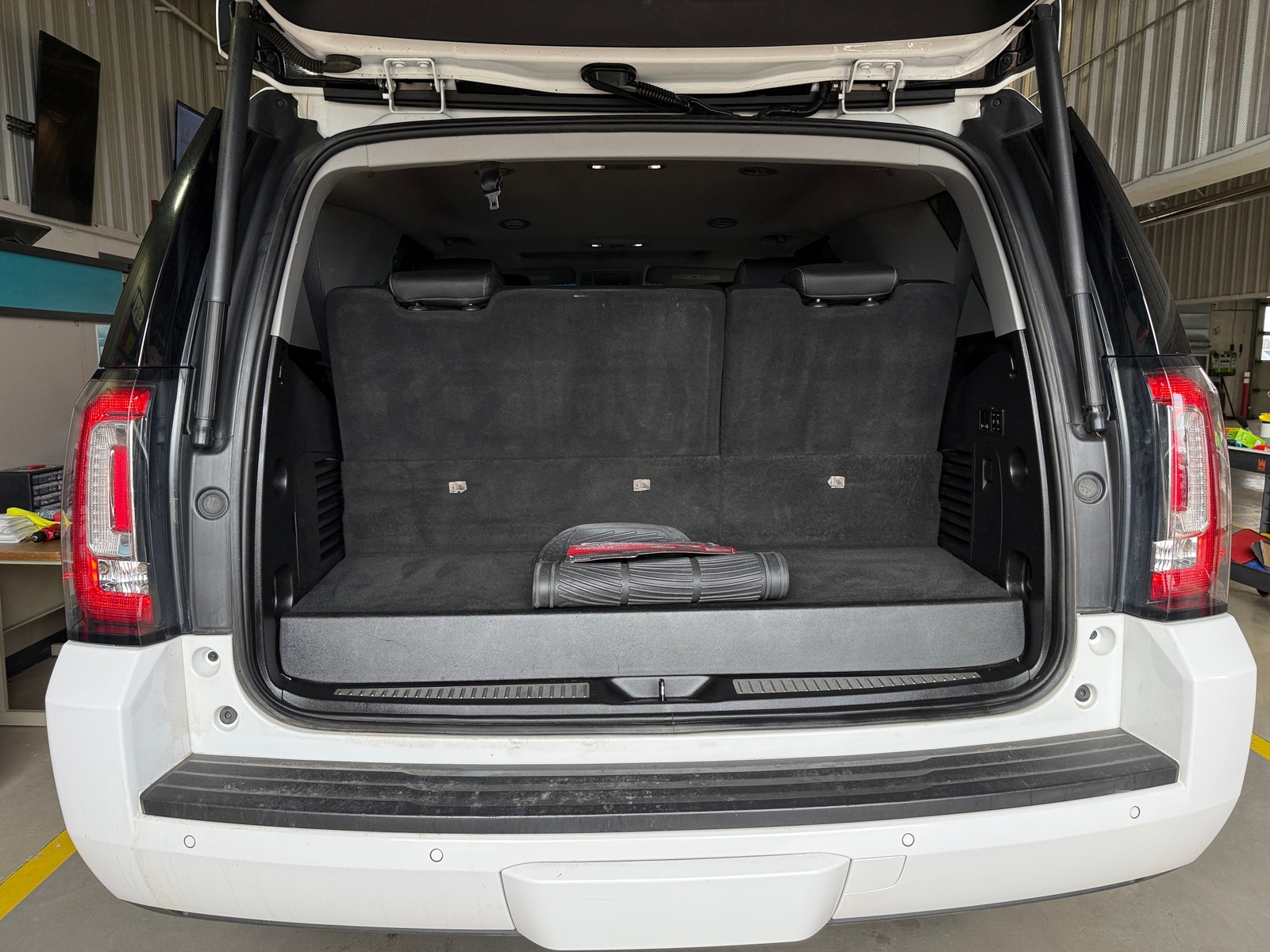 Thumbnail: 2020 GMC Yukon - 6