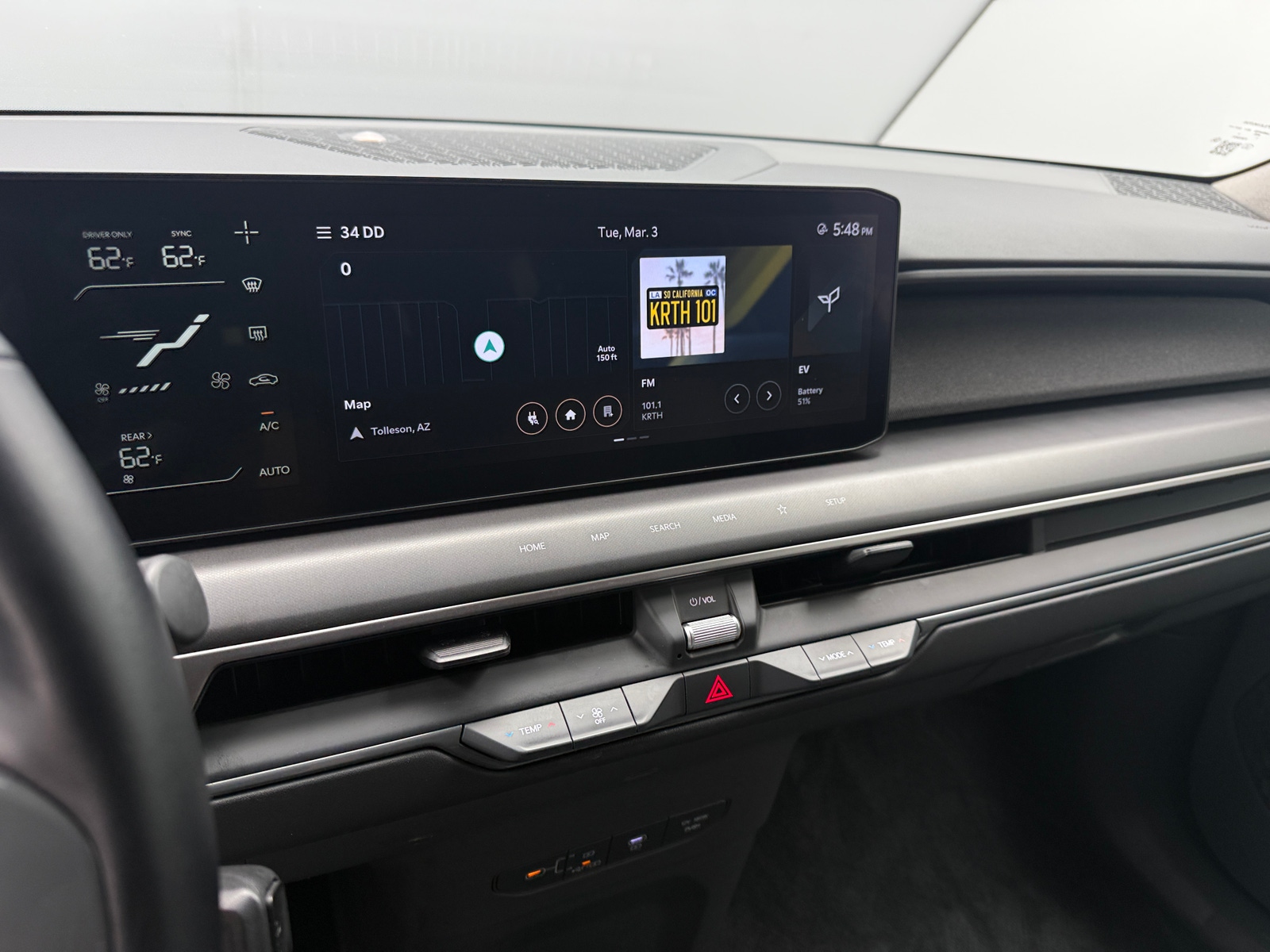 Thumbnail: 2024 Kia EV9 - 3