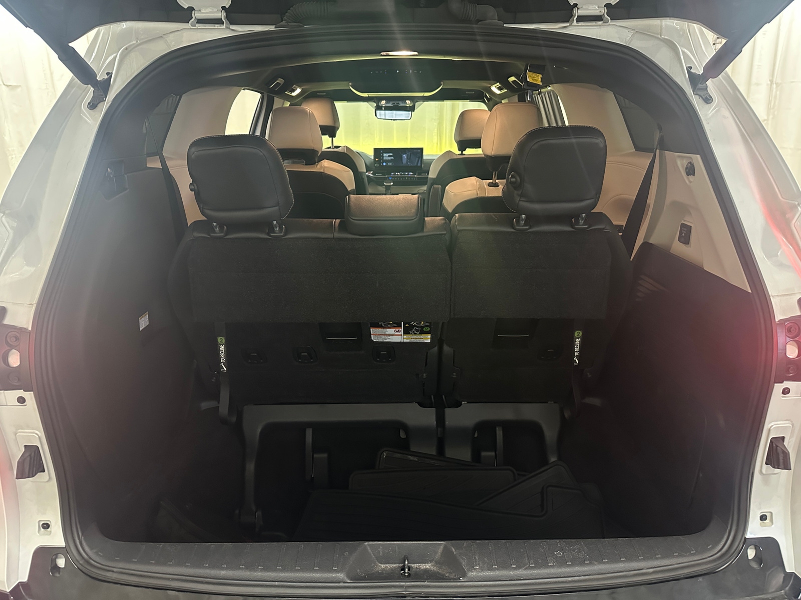 Thumbnail: 2025 Toyota Sienna - 6