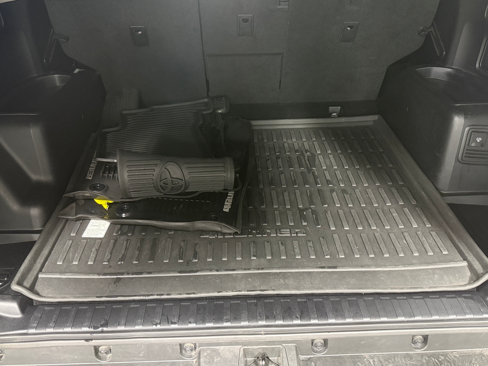 Thumbnail: 2018 Toyota 4Runner - 7