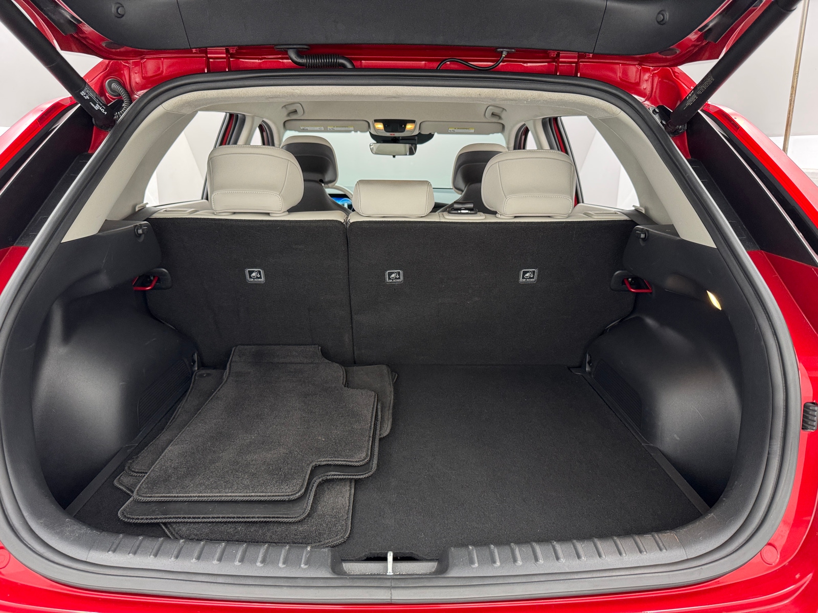 Thumbnail: 2023 Kia Niro - 7