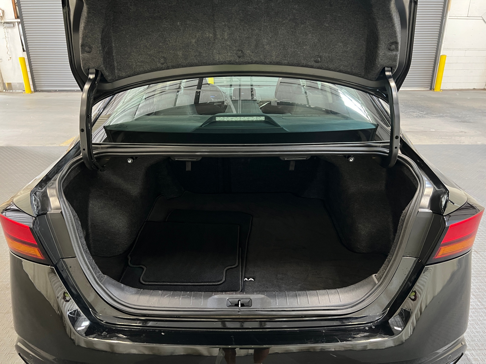 Thumbnail: 2025 Nissan Altima - 7