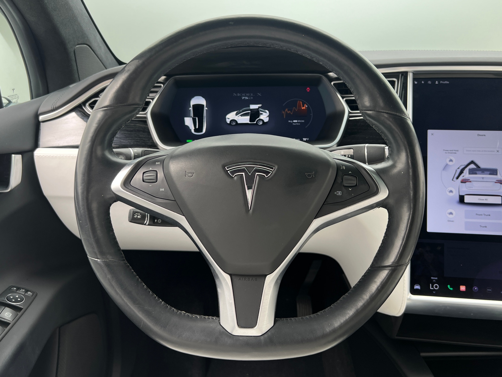 Thumbnail: 2017 Tesla Model X - 4