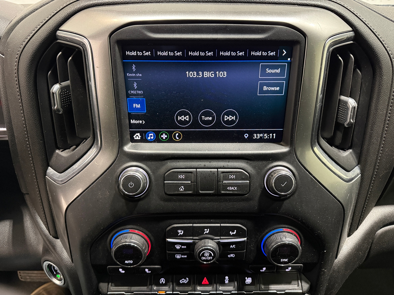 Thumbnail: 2019 Chevrolet Silverado 1500 - 4