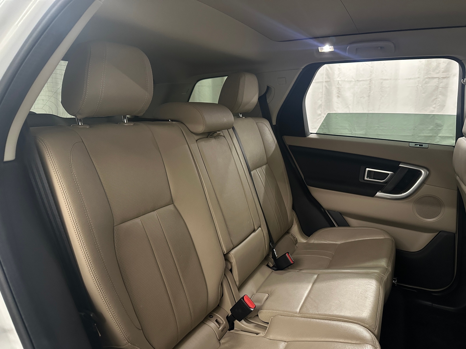 Thumbnail: 2019 Land Rover Discovery Sport - 5