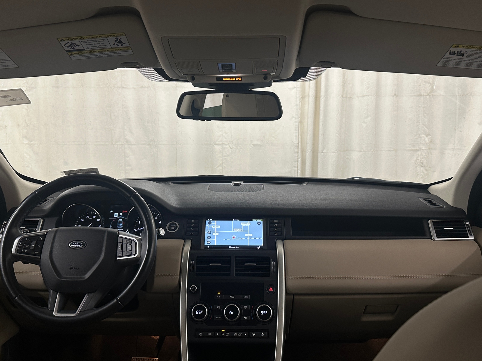 Thumbnail: 2019 Land Rover Discovery Sport - 2