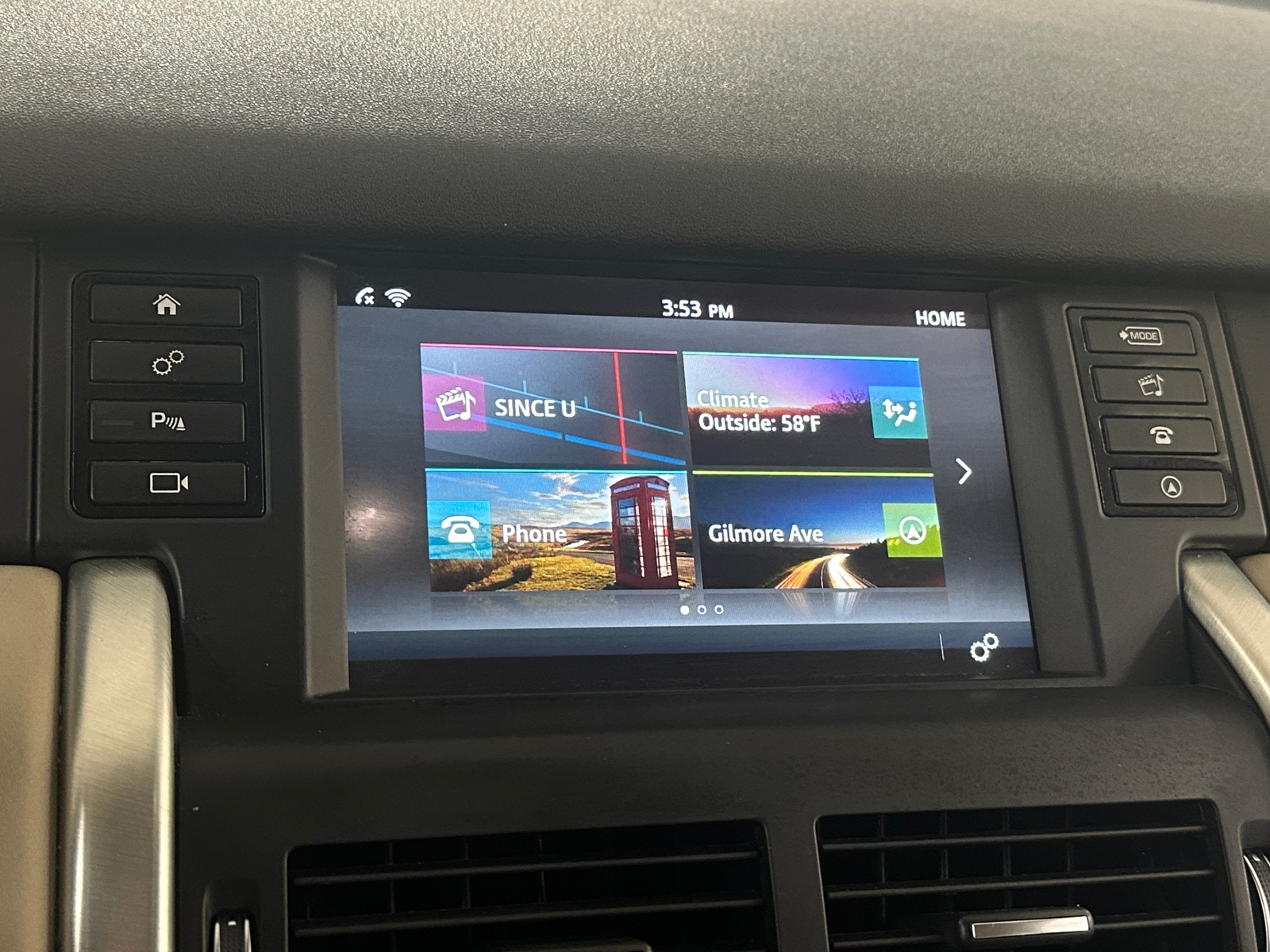 Thumbnail: 2019 Land Rover Discovery Sport - 3