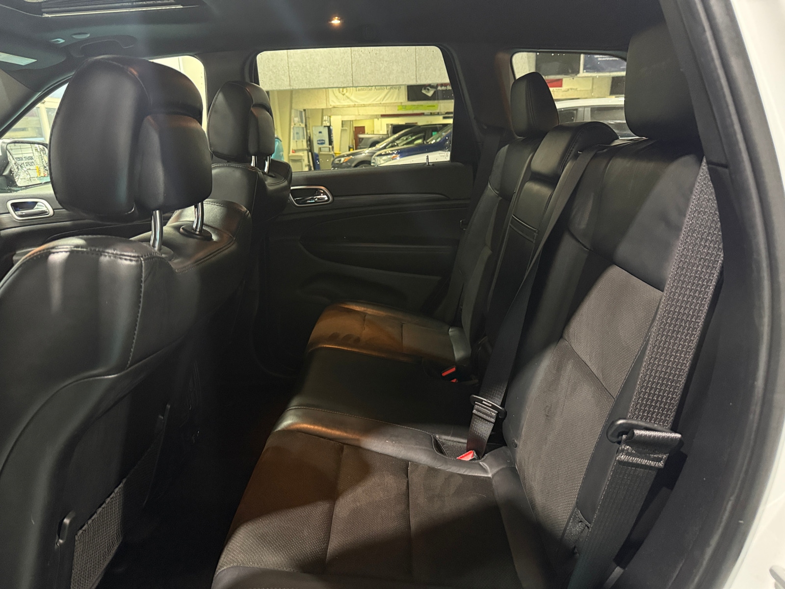 Thumbnail: 2019 Jeep Grand Cherokee - 6