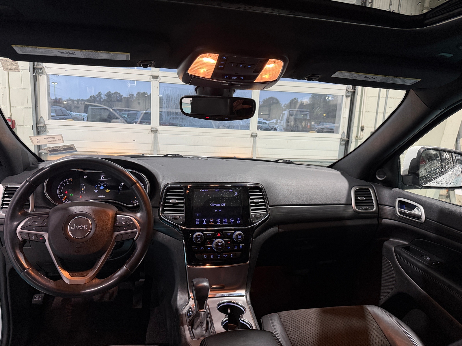 Thumbnail: 2019 Jeep Grand Cherokee - 3