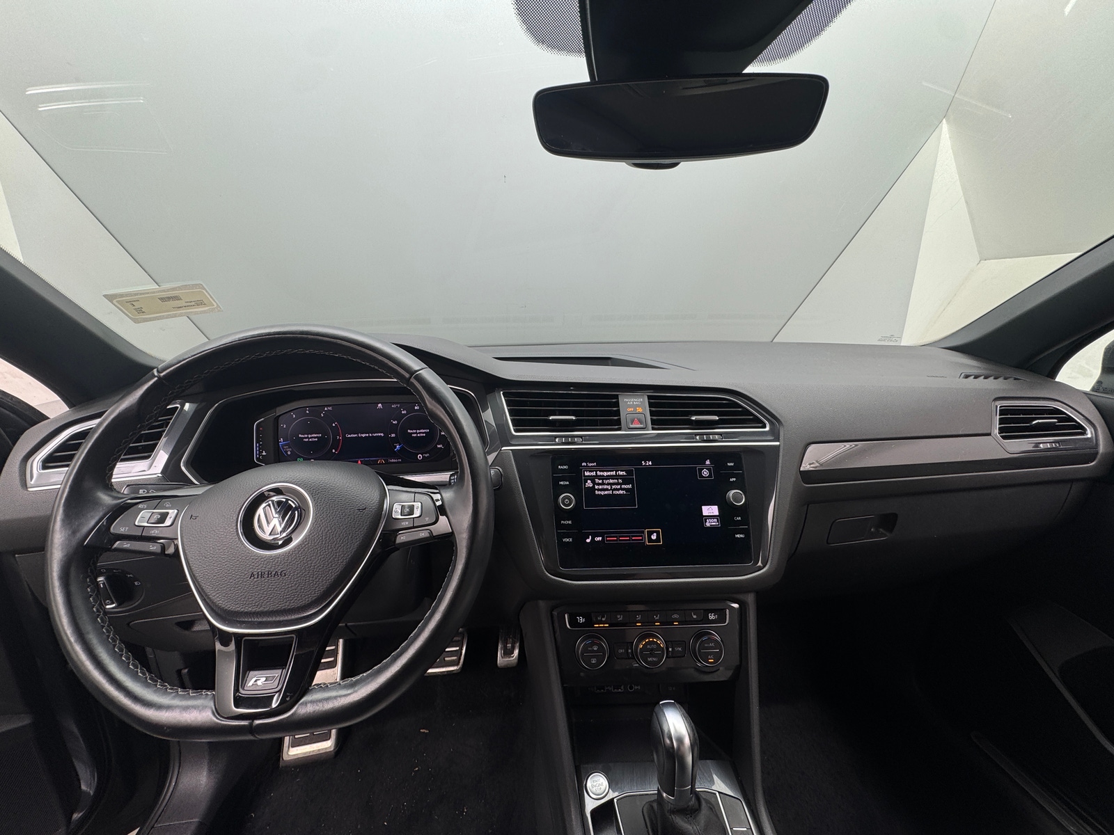 Thumbnail: 2019 Volkswagen Tiguan - 2